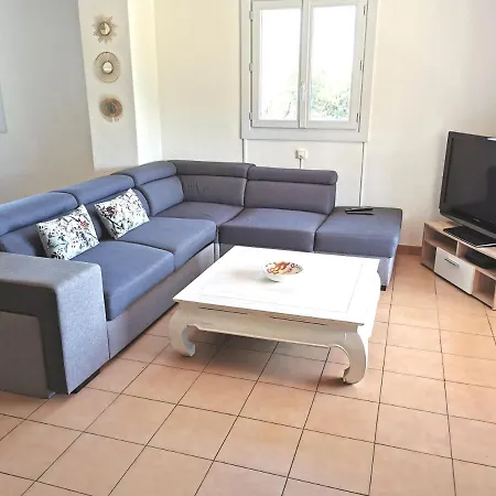 Apartment 3-bedrooms - Very Quiet